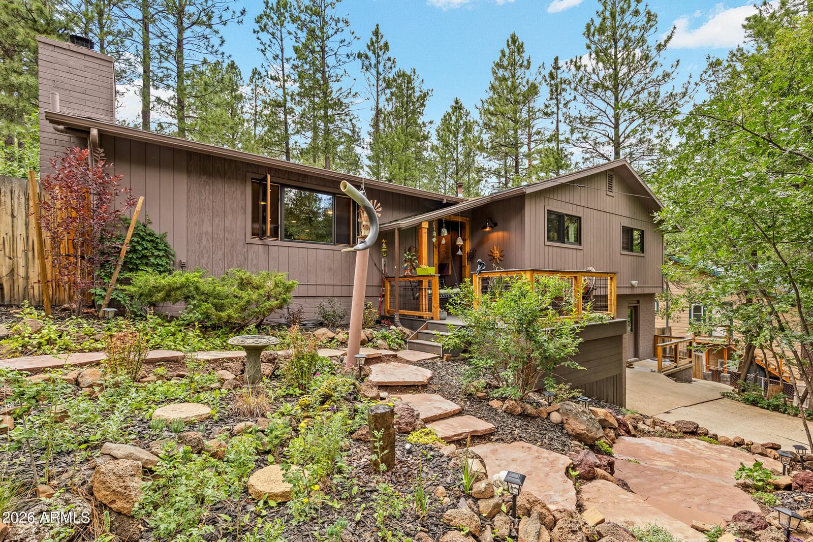 3919 N Paradise Road, Flagstaff, AZ 86004 — photo 1 of 44