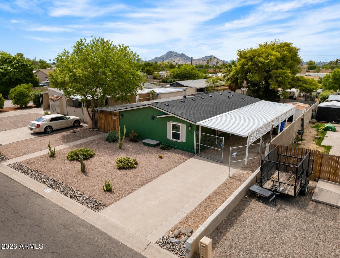 233 E MICHELLE Drive, Phoenix, AZ 85022 — photo 6 of 46