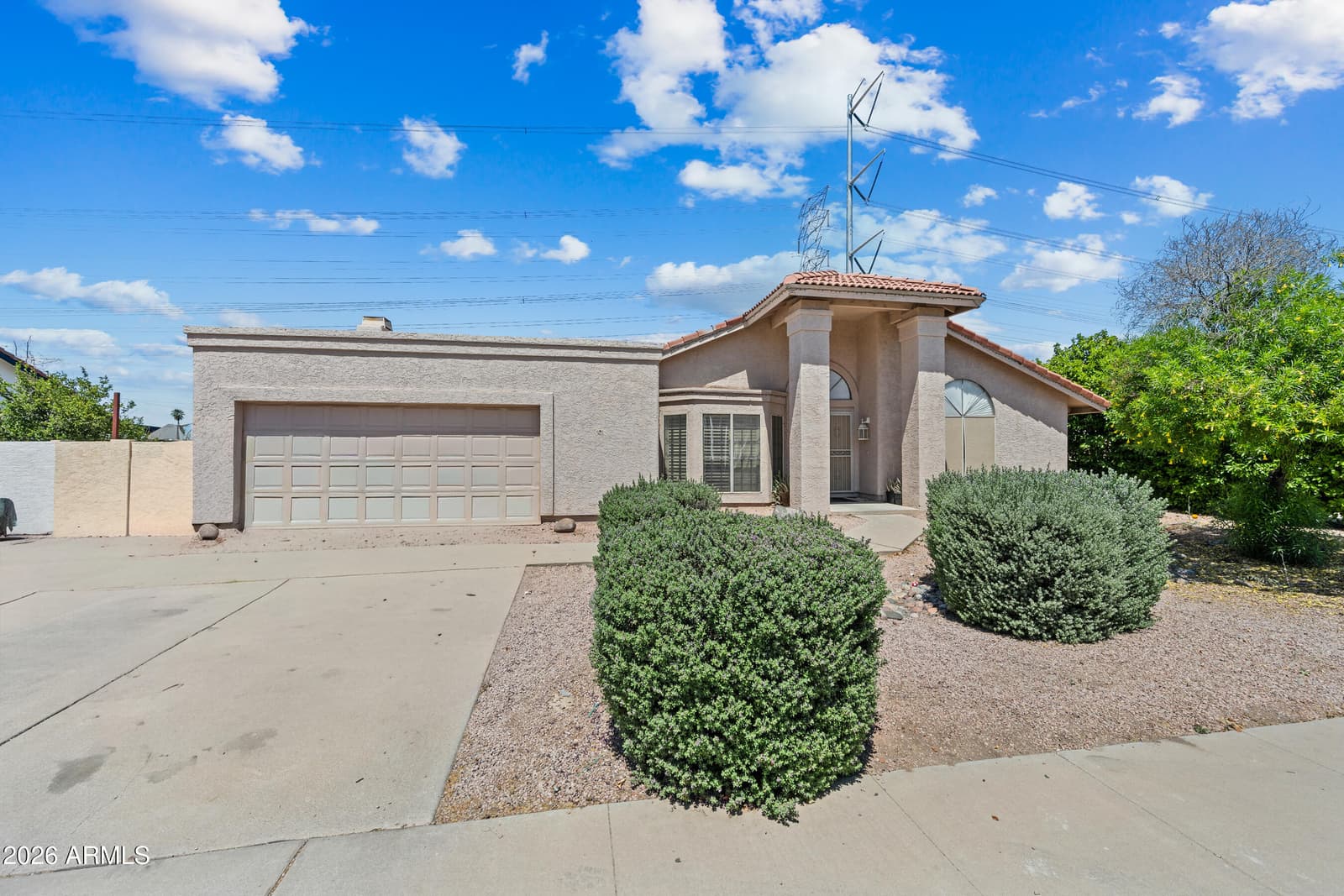 410 W BOXELDER Place, Chandler, AZ 85225 — photo 1 of 34