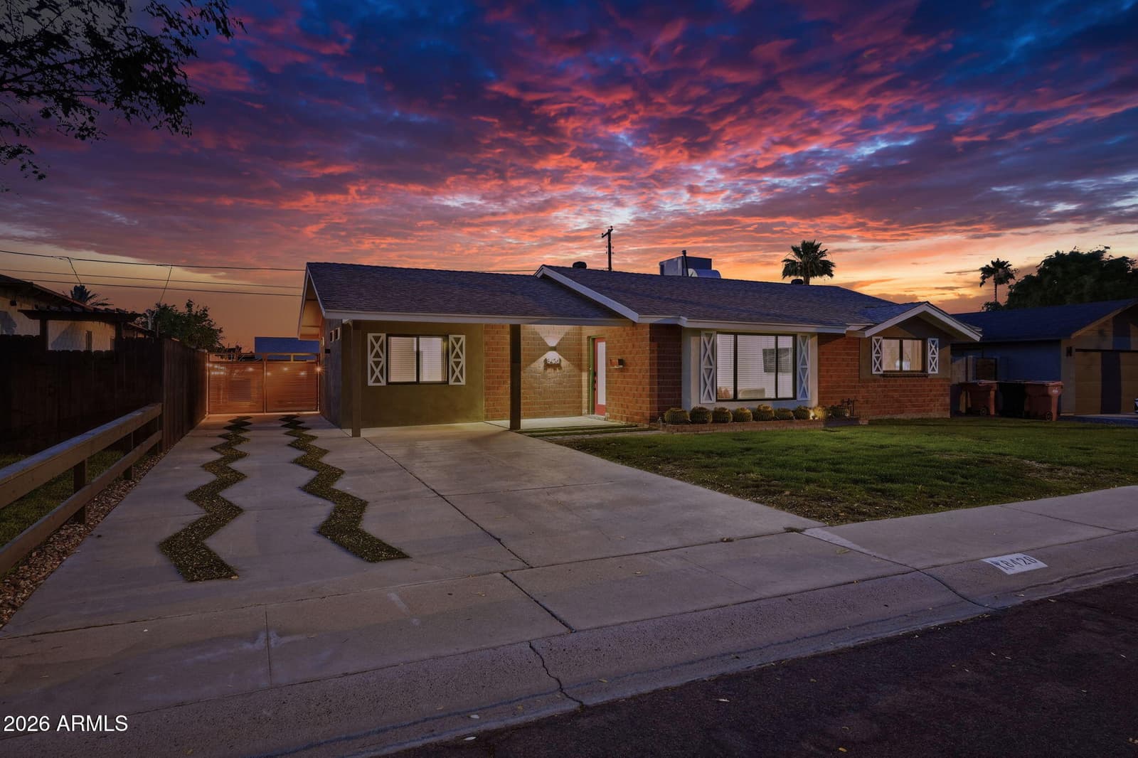 8426 E SHERIDAN Street, Scottsdale, AZ 85257 — photo 4 of 55