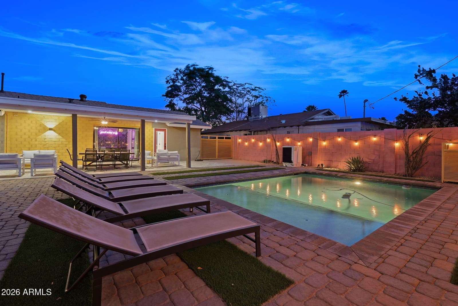 8426 E SHERIDAN Street, Scottsdale, AZ 85257 — photo 10 of 55
