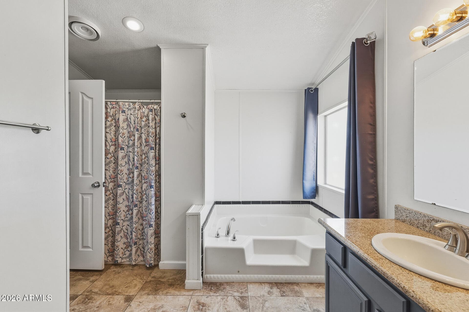 2907 E SEQUOIA Drive, Phoenix, AZ 85050 — photo 48 of 55