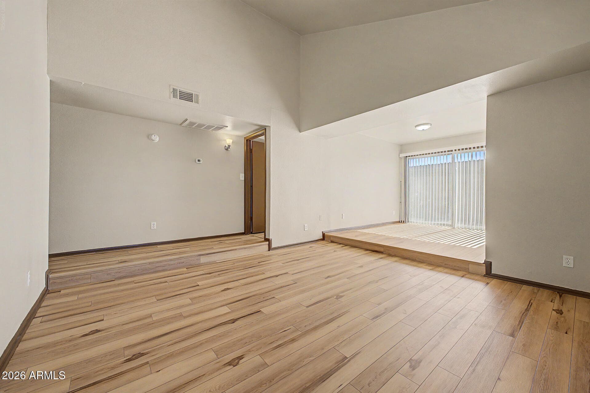 826 S CASITAS Drive B, Tempe, AZ 85281 — photo 4 of 24