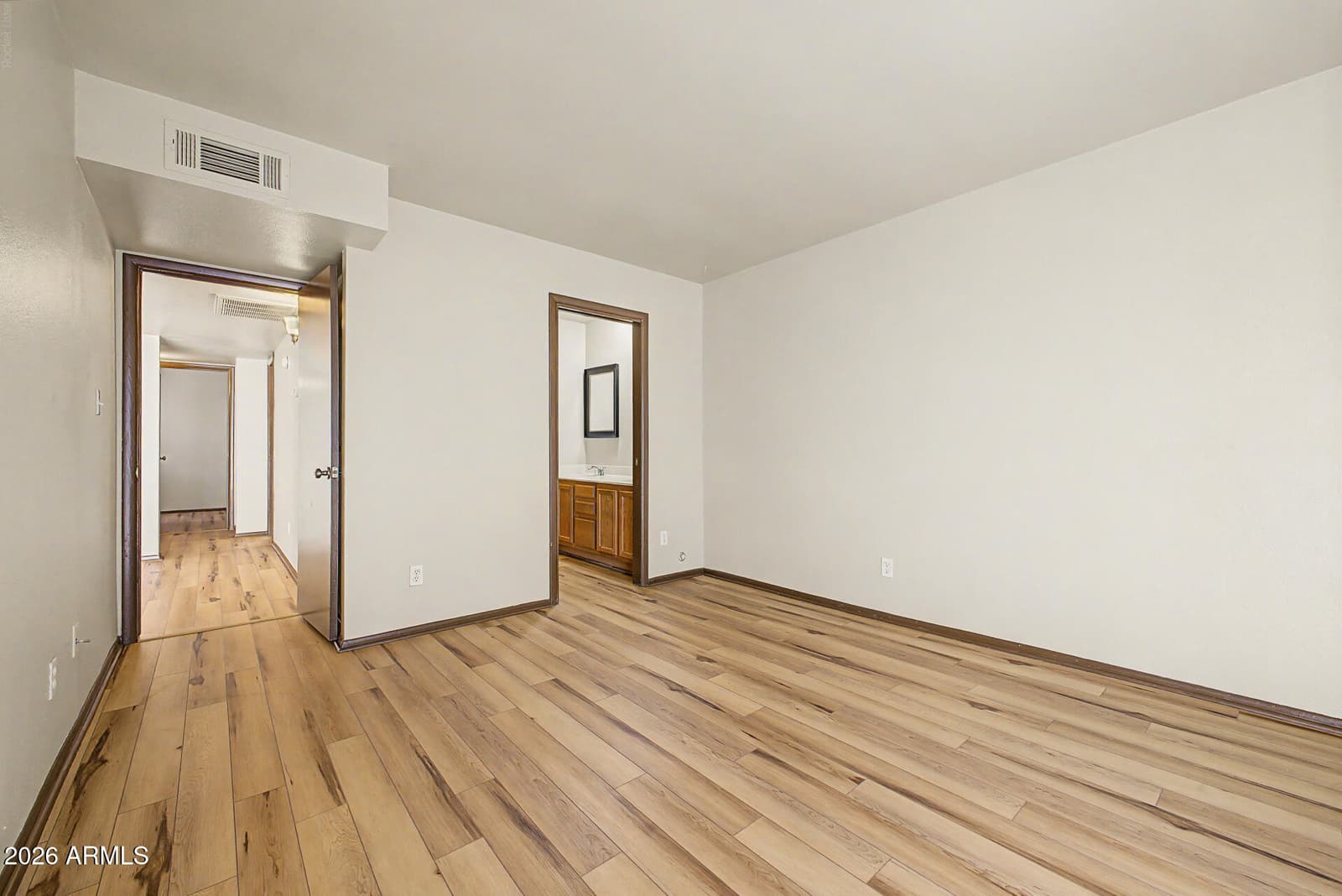 826 S CASITAS Drive B, Tempe, AZ 85281 — photo 11 of 24