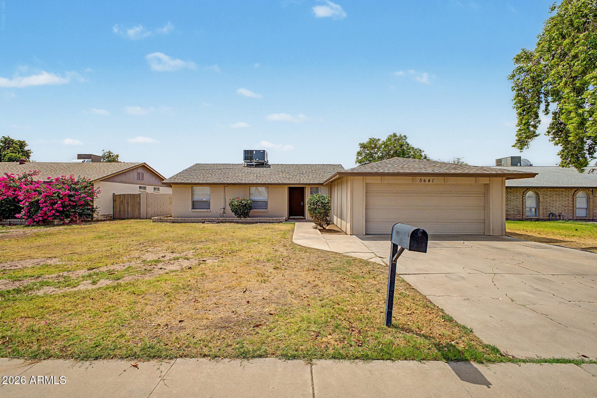 5641 W VOGEL Avenue, Glendale, AZ 85302 — photo 3 of 48