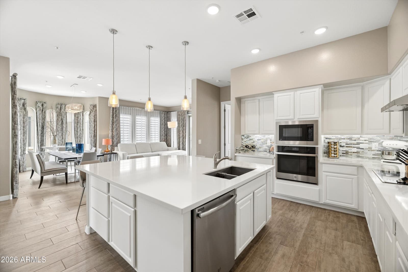15550 S 5TH Avenue 252, Phoenix, AZ 85045 — photo 14 of 39