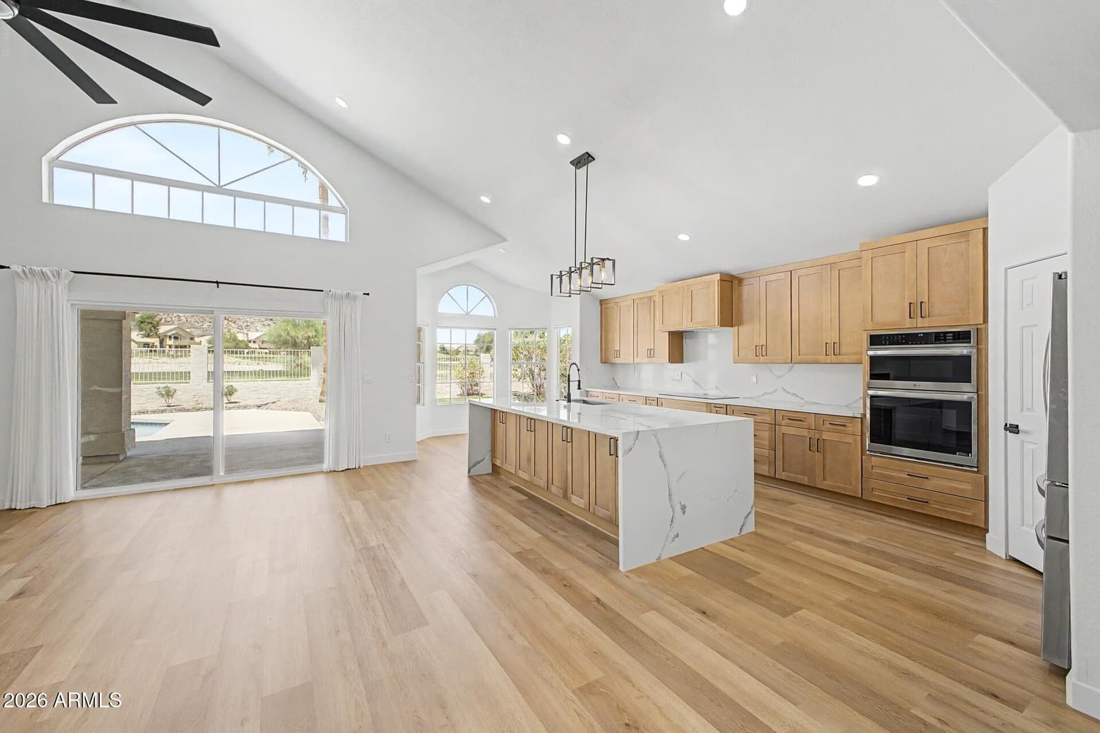 1426 E AMBERWOOD Drive, Phoenix, AZ 85048 — photo 4 of 55