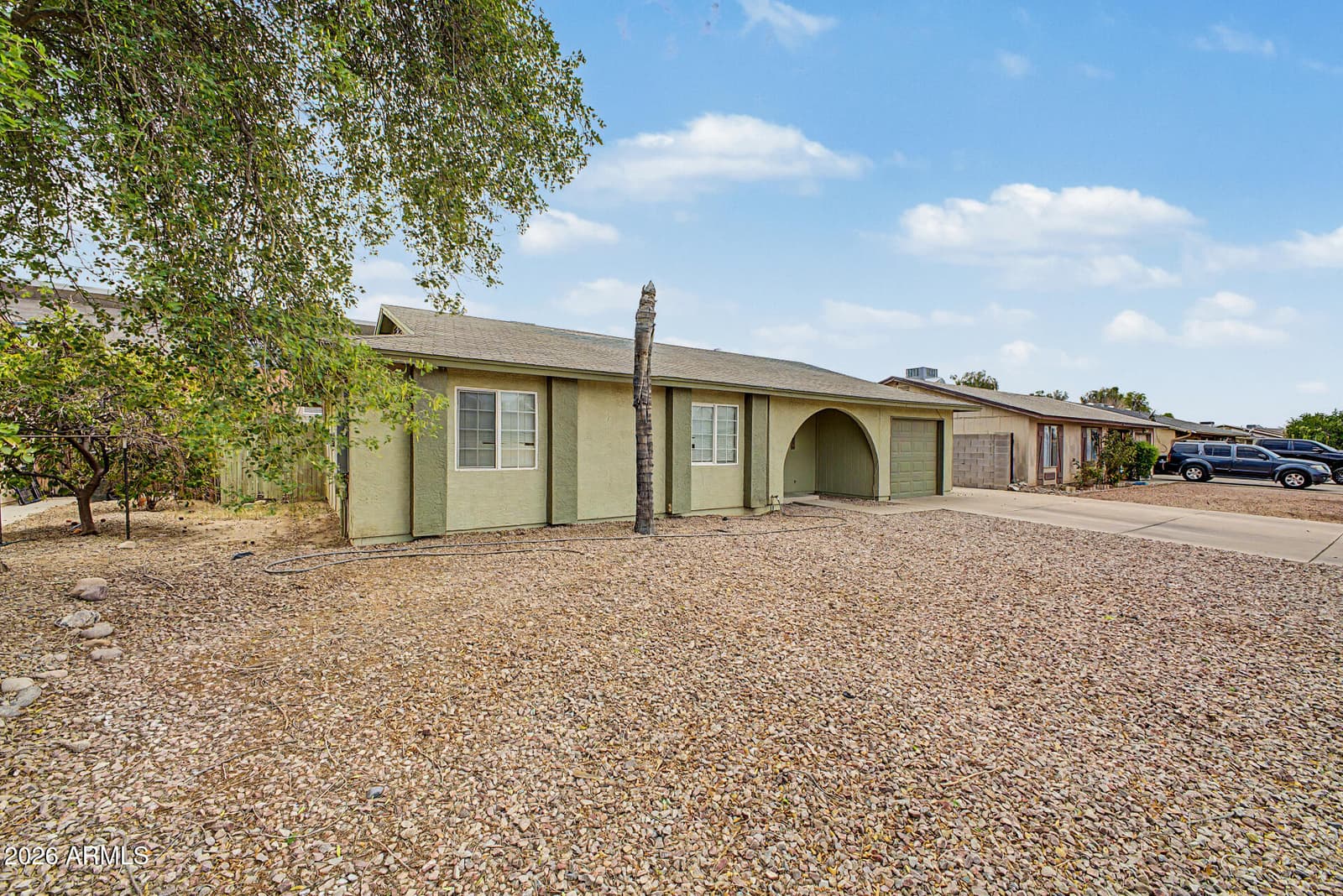 8925 W MEADOWBROOK Avenue, Phoenix, AZ 85037 — photo 2 of 35