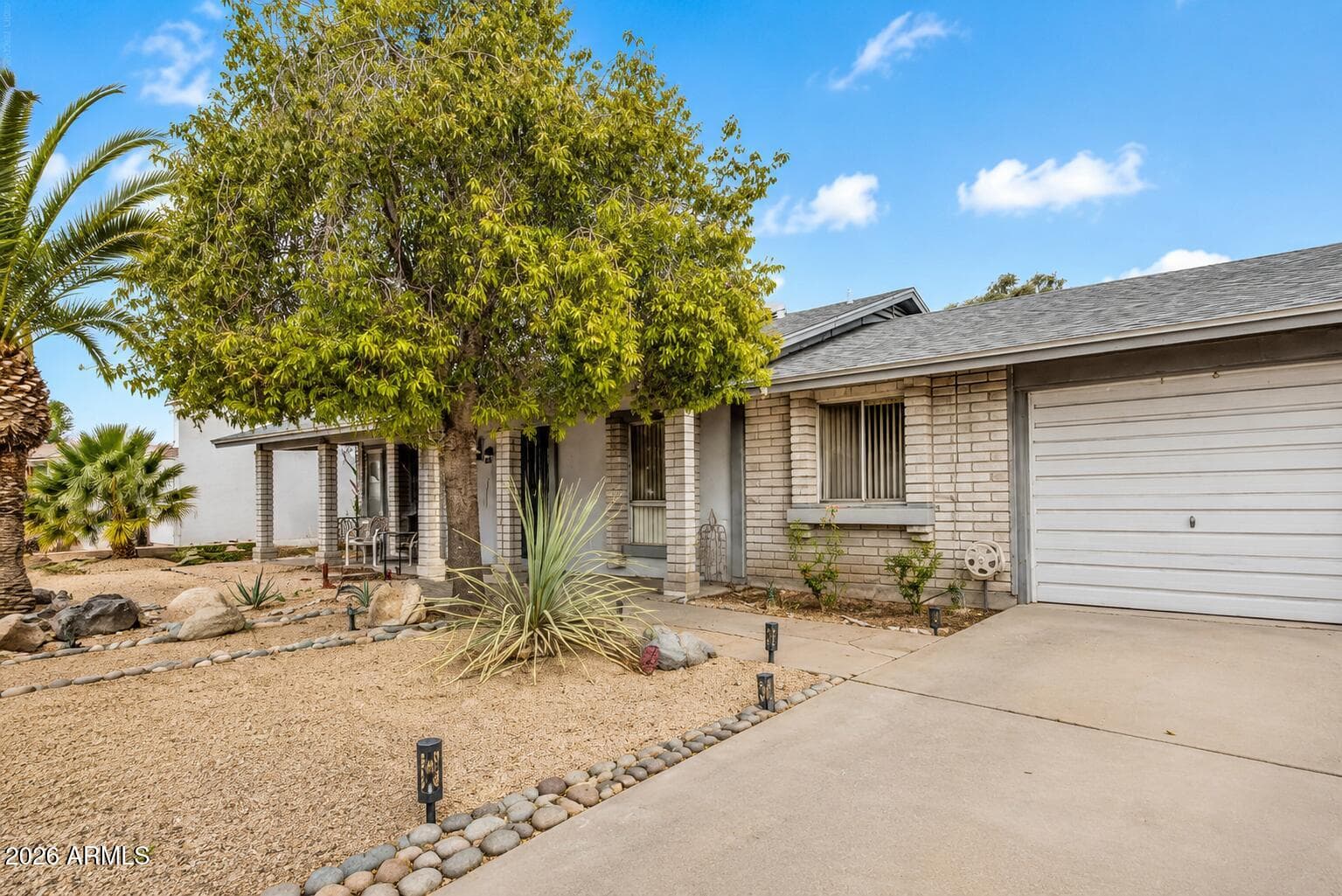 313 W PIUTE Avenue, Phoenix, AZ 85027 — photo 1 of 28
