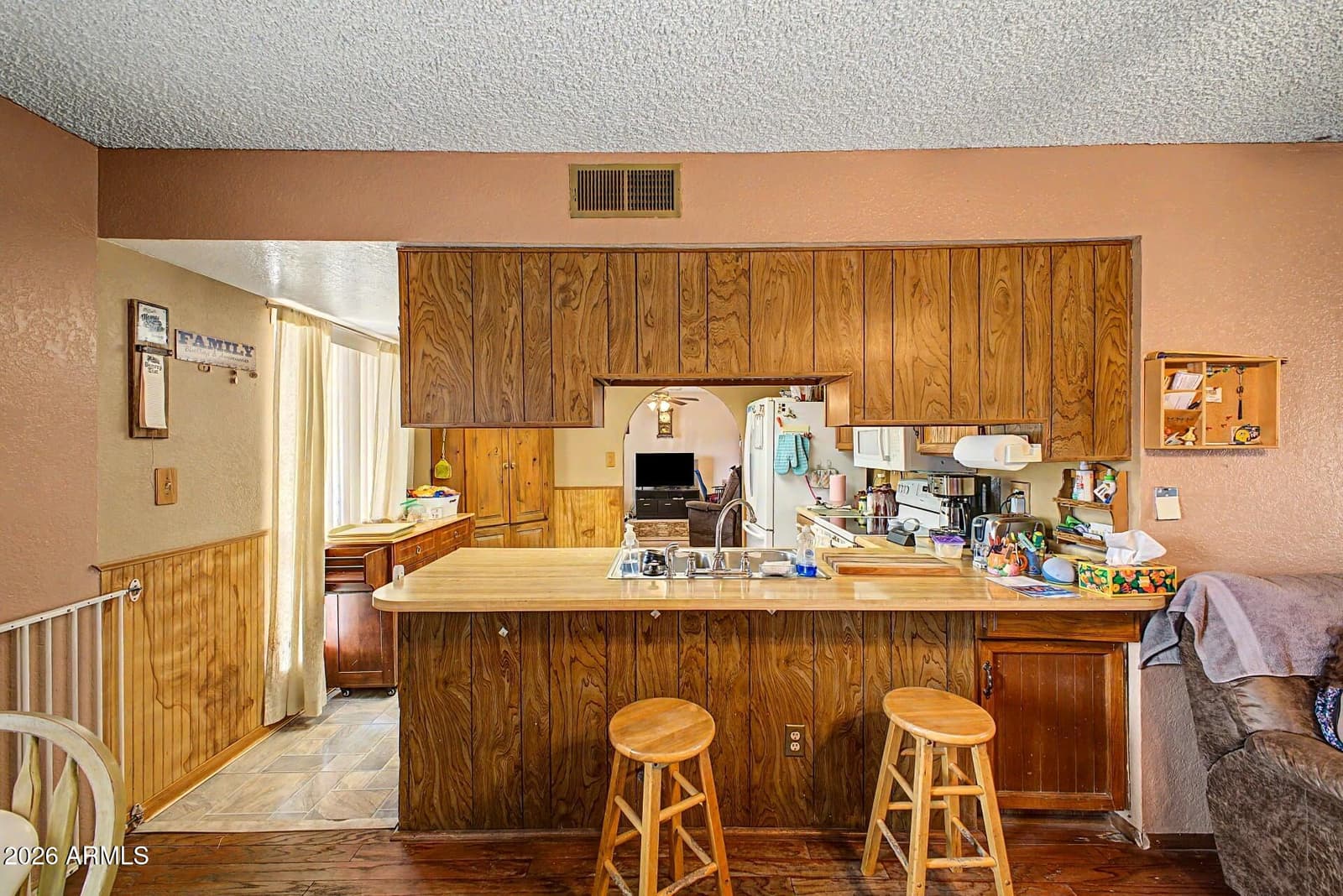 313 W PIUTE Avenue, Phoenix, AZ 85027 — photo 5 of 28