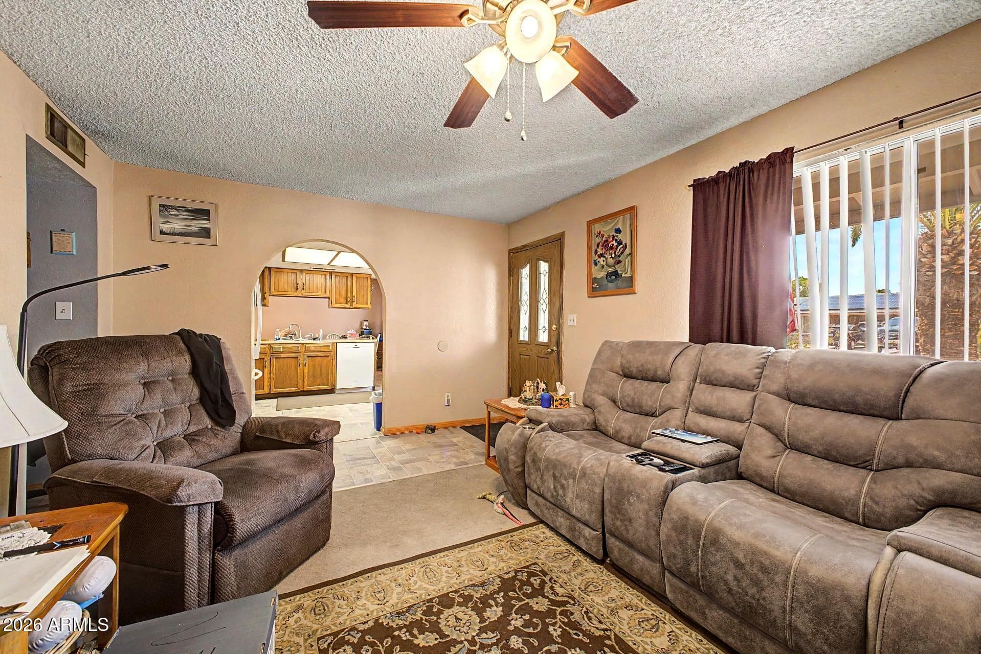 313 W PIUTE Avenue, Phoenix, AZ 85027 — photo 8 of 28