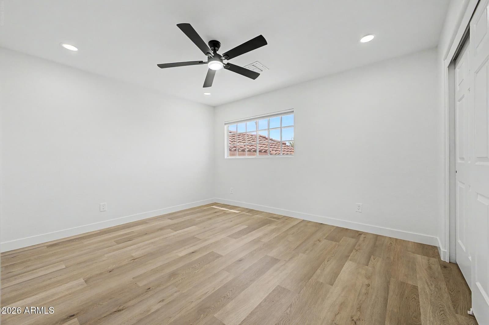 1426 E AMBERWOOD Drive, Phoenix, AZ 85048 — photo 39 of 55