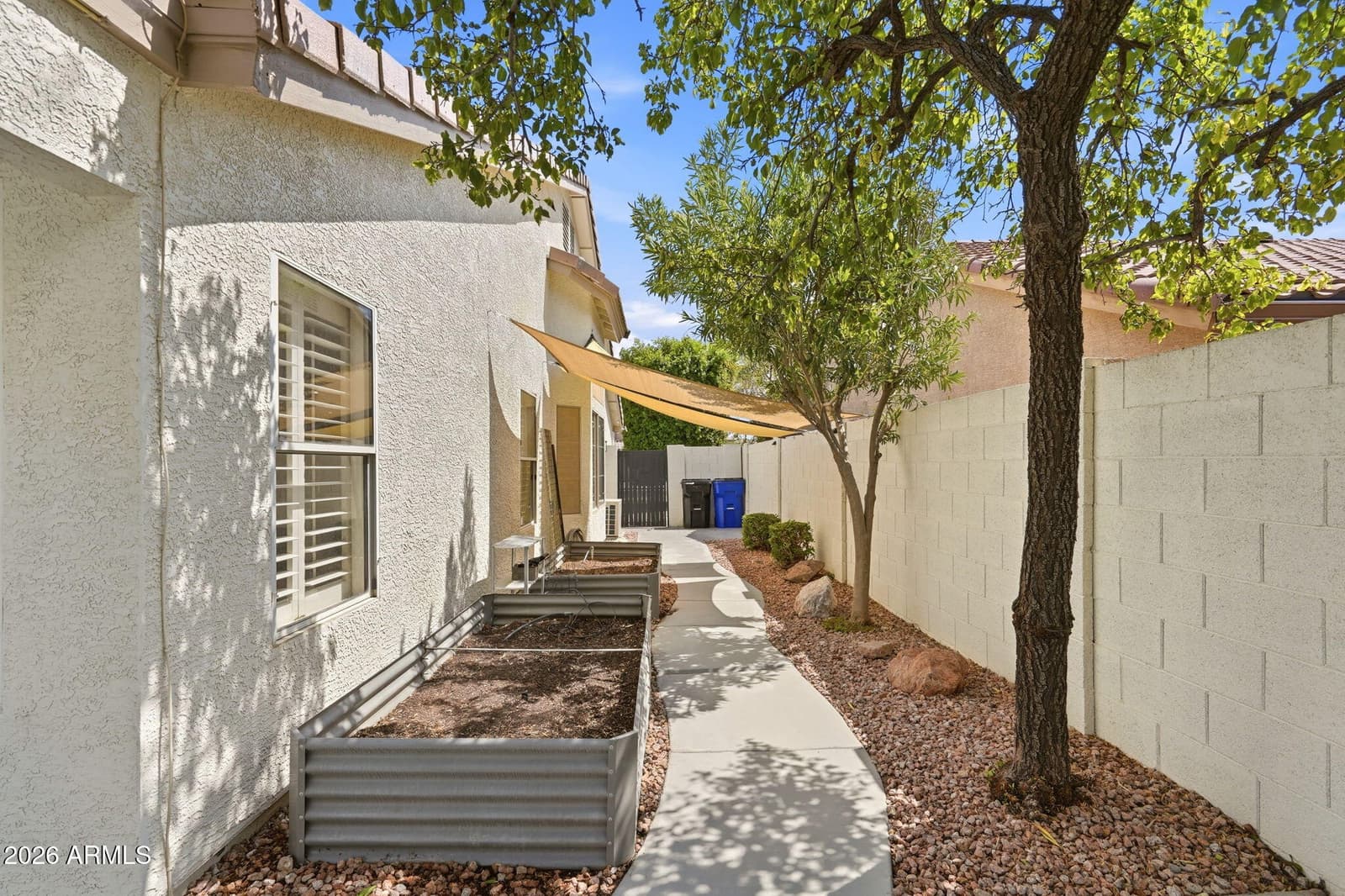 2540 E SAGEBRUSH Street, Gilbert, AZ 85296 — photo 32 of 40