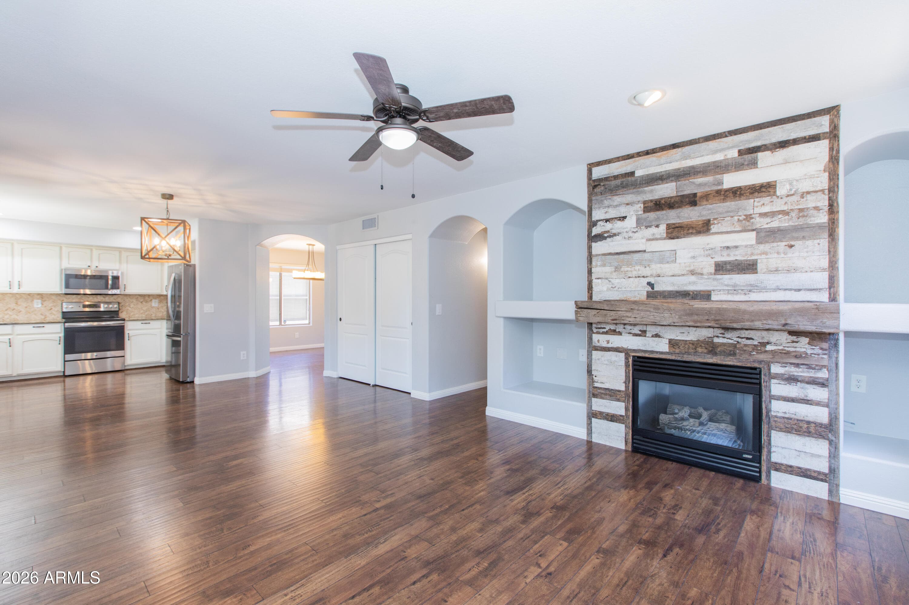 20733 N 37TH Way, Phoenix, AZ 85050 — photo 15 of 46