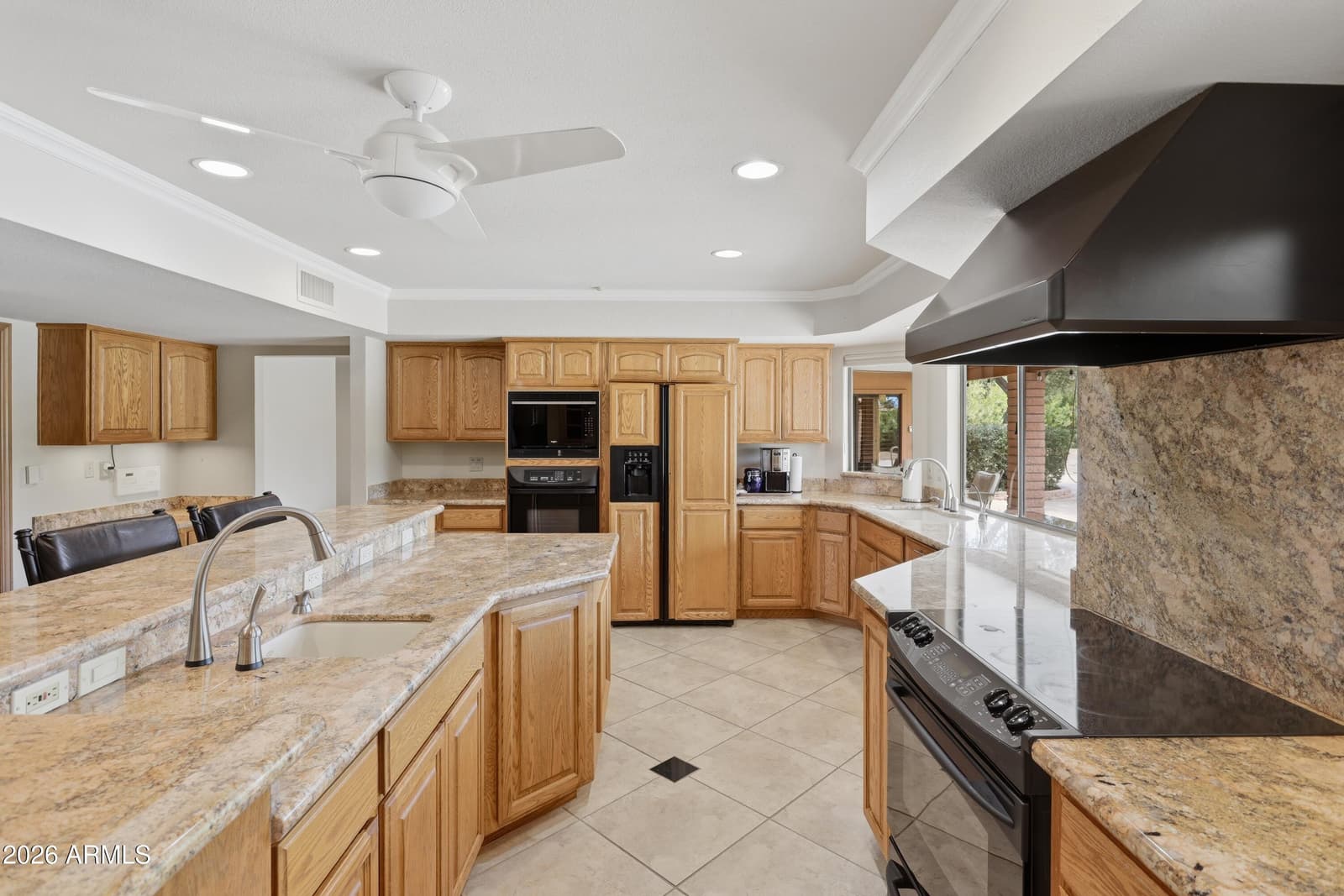 13233 N 80TH Place, Scottsdale, AZ 85260 — photo 11 of 39