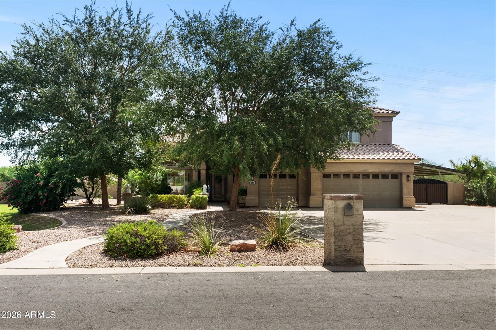 241 S Equestrian Court, Gilbert, AZ 85296 — photo 3 of 82