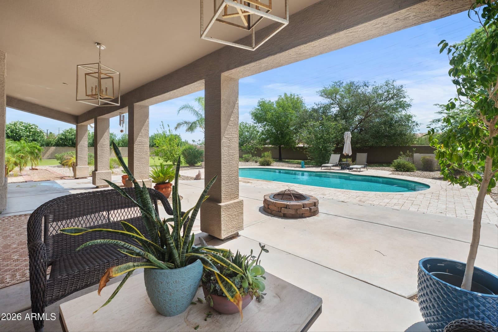 241 S Equestrian Court, Gilbert, AZ 85296 — photo 10 of 82