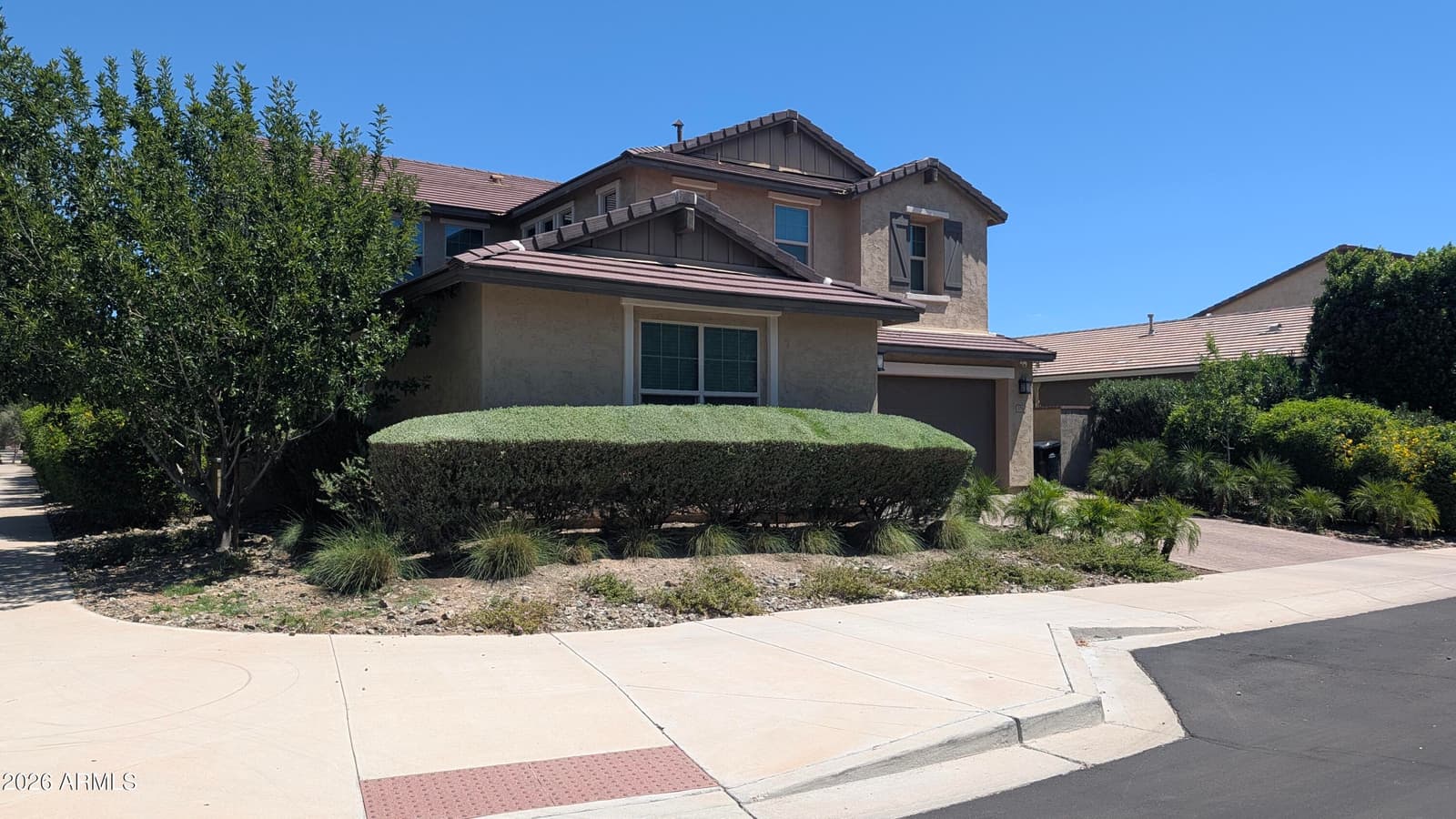 9716 E TUNGSTEN Drive, Mesa, AZ 85212 — photo 2 of 3
