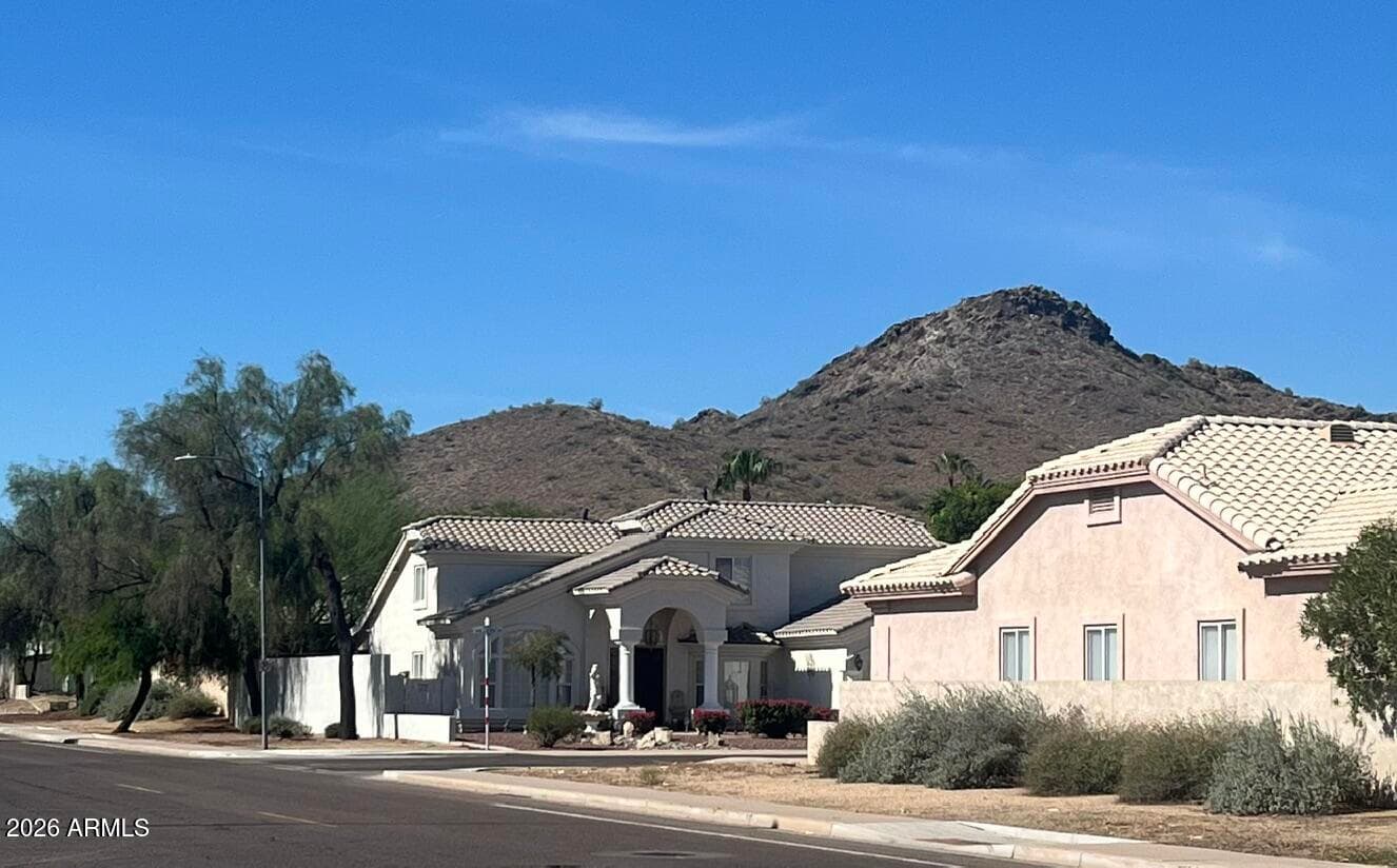 2802 E HILLERY Drive, Phoenix, AZ 85032 — photo 24 of 27