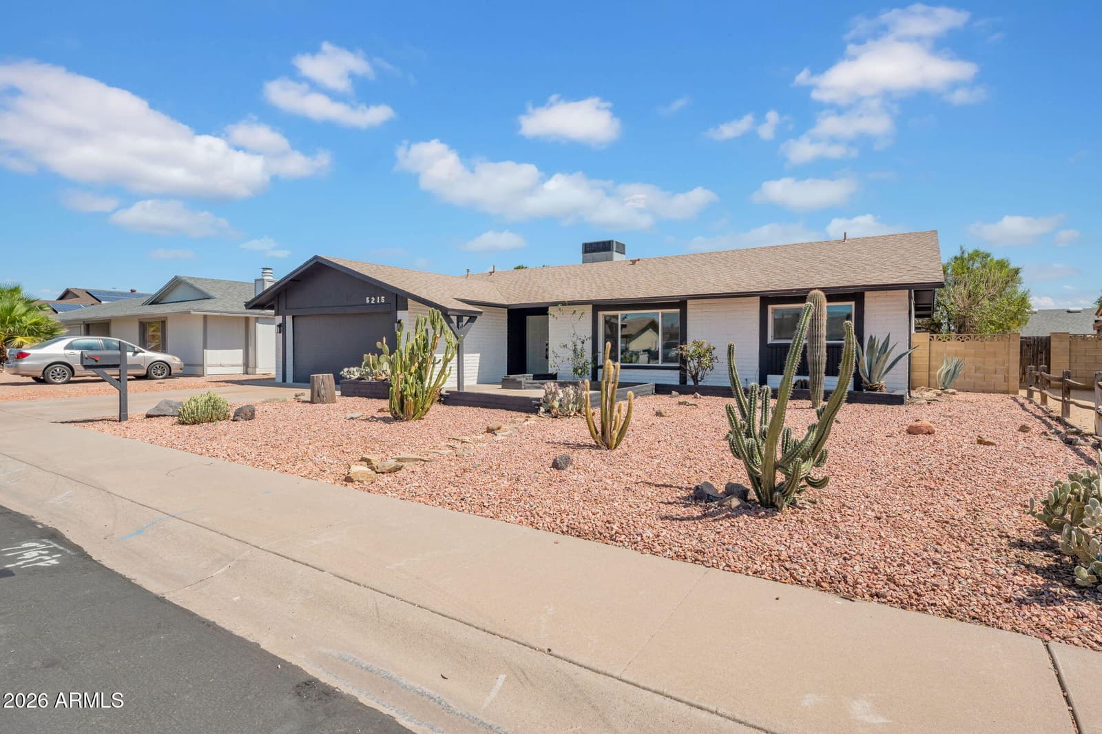 5215 W HEARN Road, Glendale, AZ 85306 — photo 3 of 28