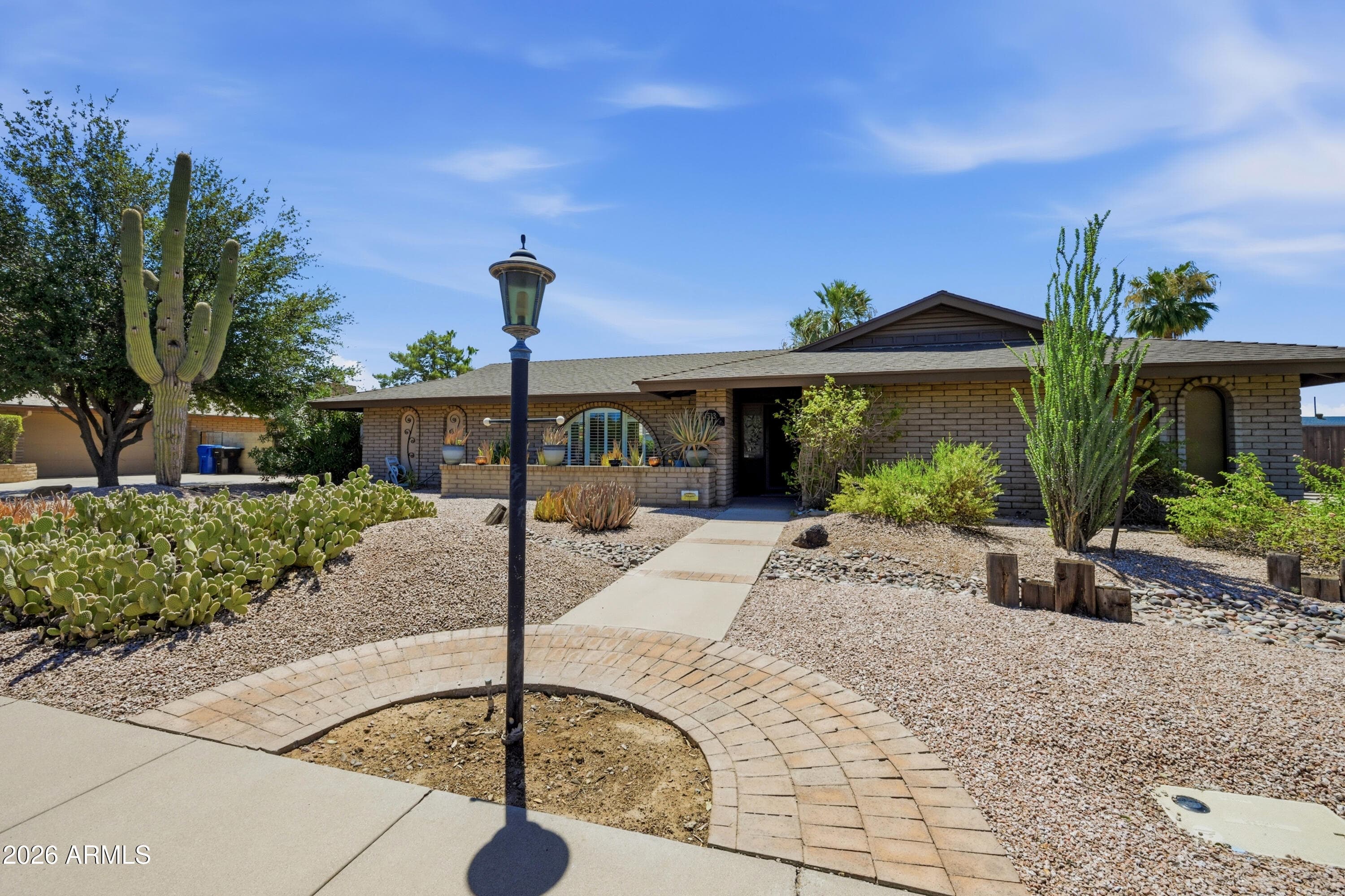 1513 E GRANDVIEW Street, Mesa, AZ 85203 — photo 6 of 27