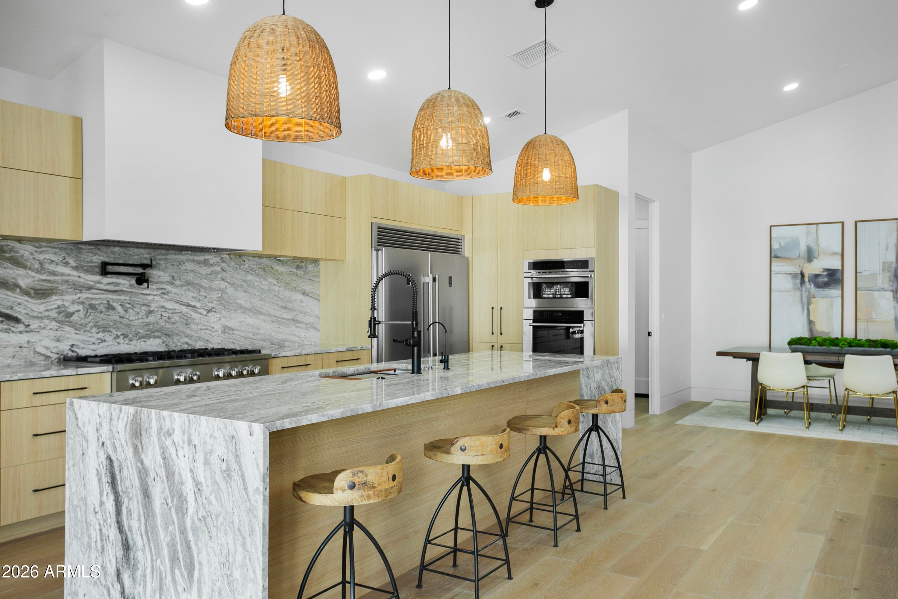 4224 N 35TH Place, Phoenix, AZ 85018 — photo 10 of 32