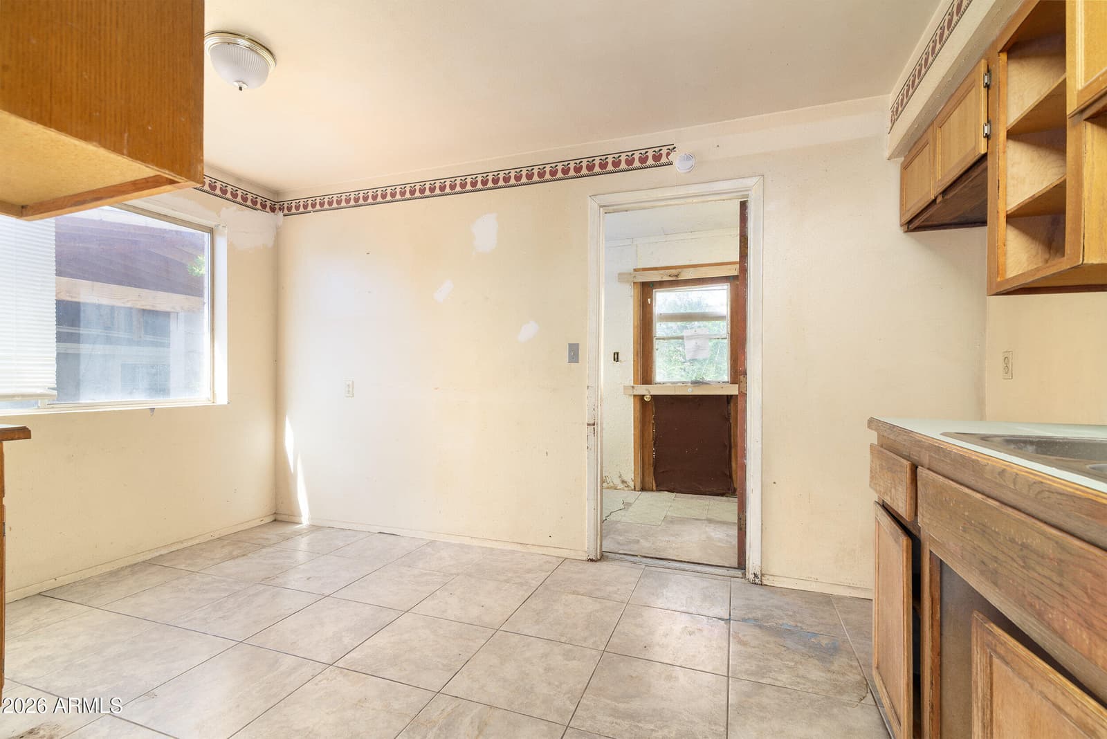 5565 S MCKINNEY Avenue, Globe, AZ 85501 — photo 10 of 35