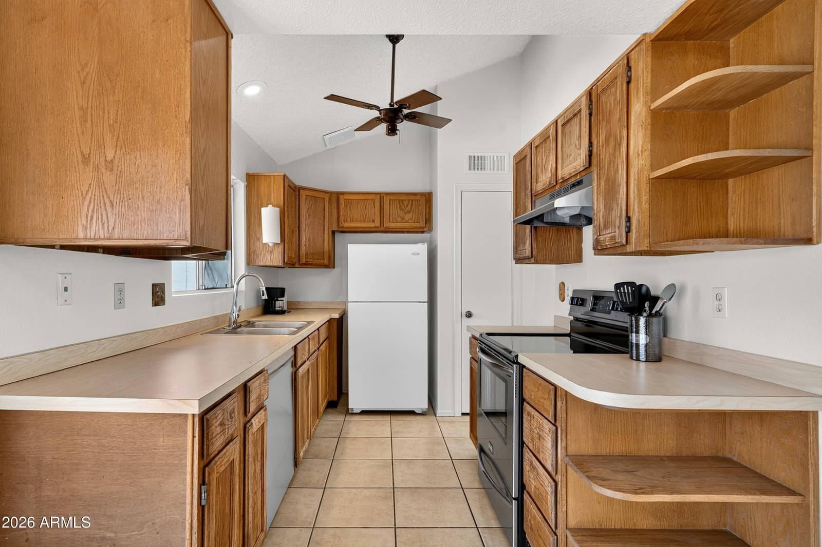 1508 E TODD Drive, Tempe, AZ 85283 — photo 3 of 27