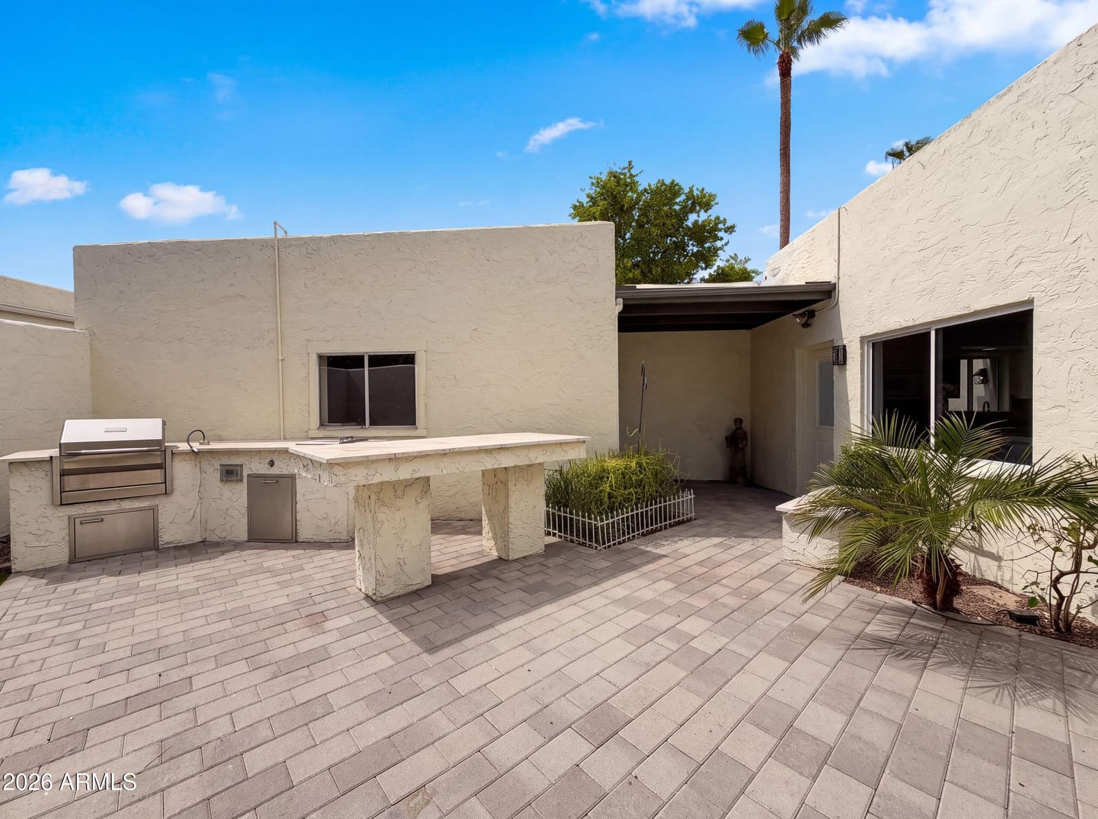 5341 N QUESTA TIERRA Drive, Phoenix, AZ 85012 — photo 6 of 27