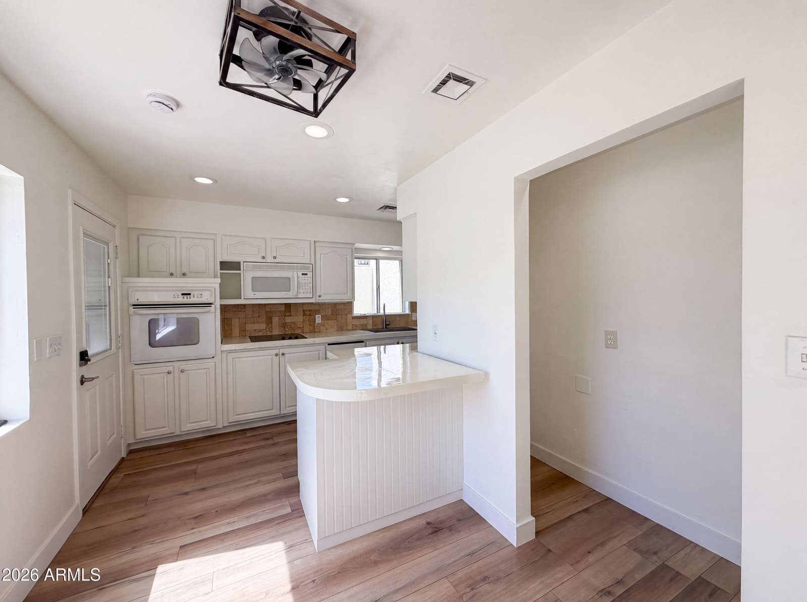 5341 N QUESTA TIERRA Drive, Phoenix, AZ 85012 — photo 11 of 27