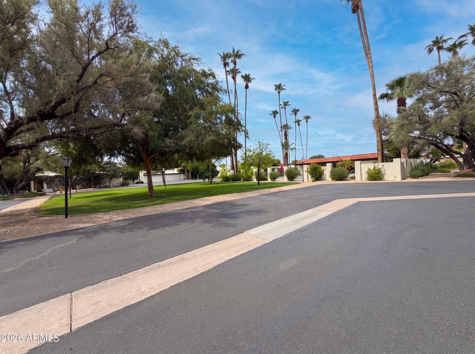 5341 N QUESTA TIERRA Drive, Phoenix, AZ 85012 — photo 26 of 27