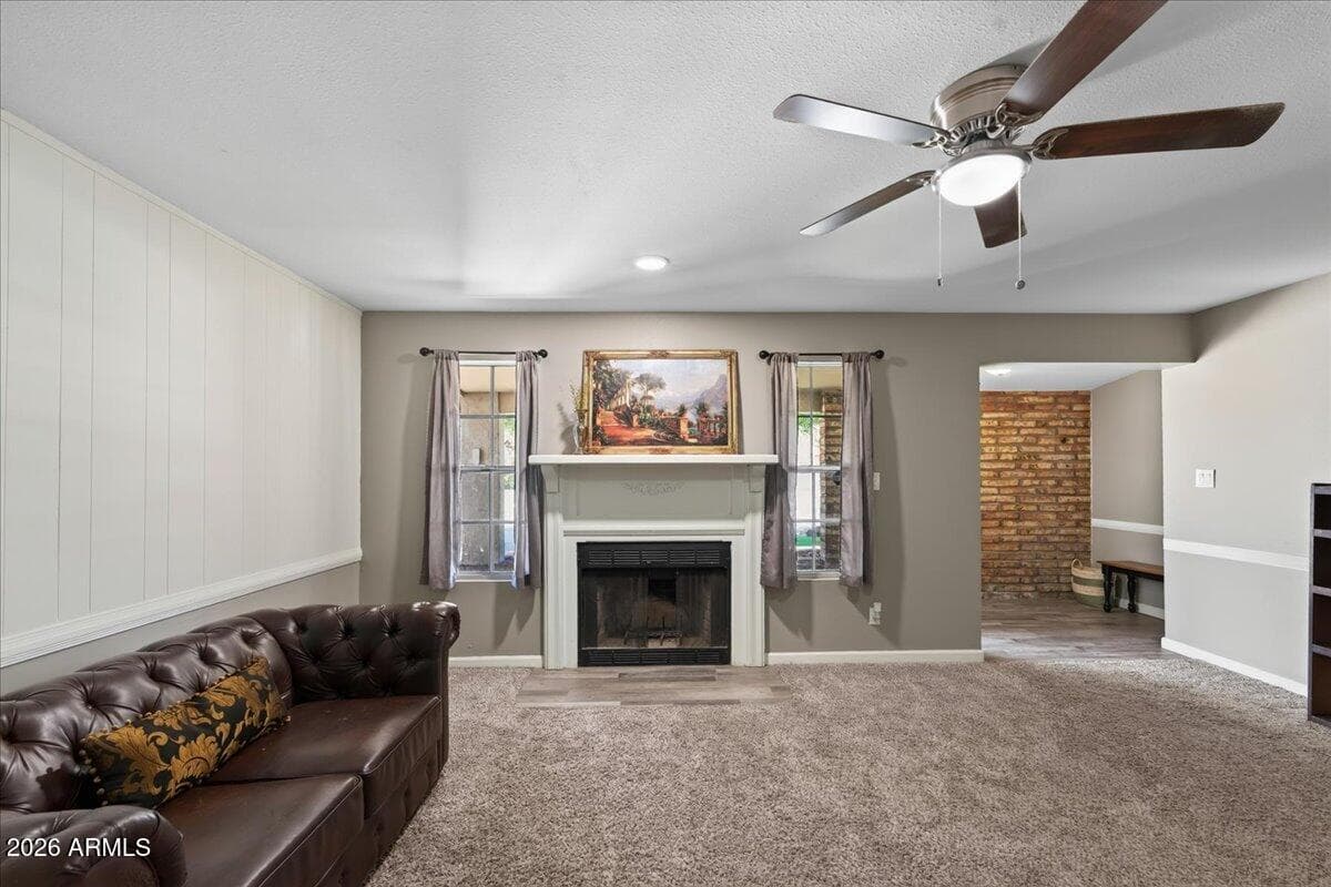 3135 W AUGUSTA Avenue, Phoenix, AZ 85051 — photo 5 of 31