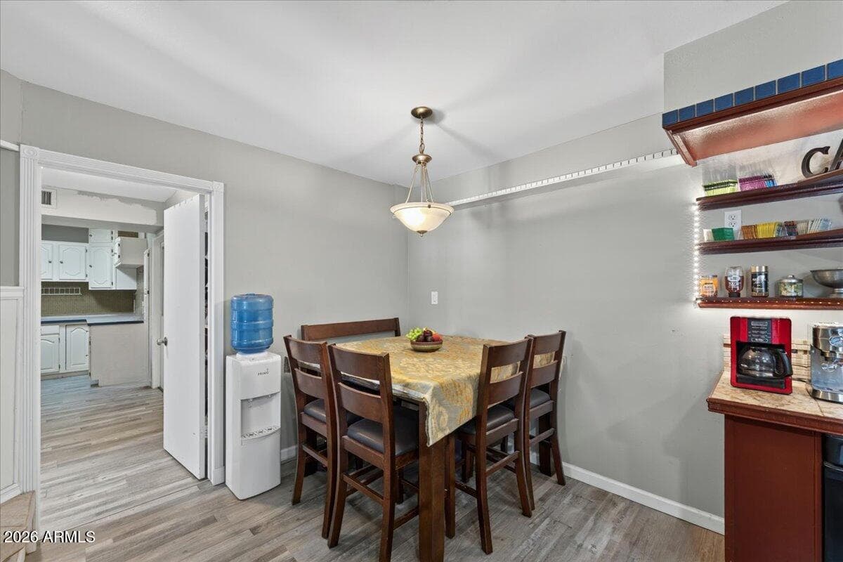 3135 W AUGUSTA Avenue, Phoenix, AZ 85051 — photo 10 of 31