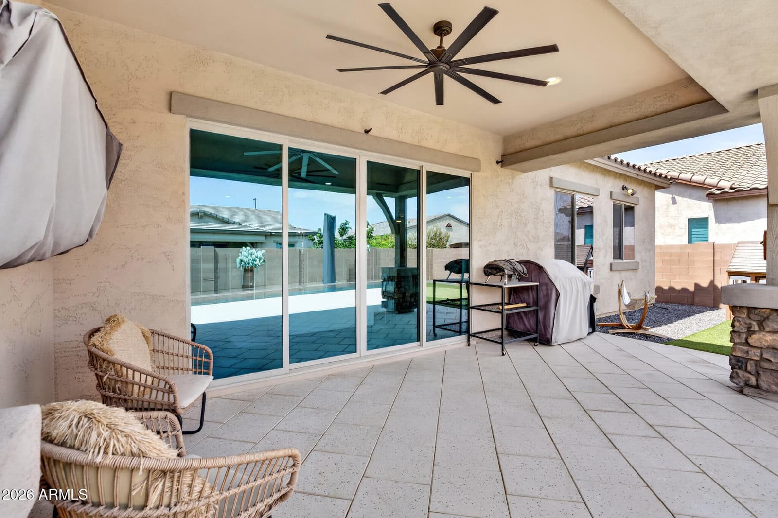 992 E PARKVIEW Drive, Gilbert, AZ 85295 — photo 45 of 67