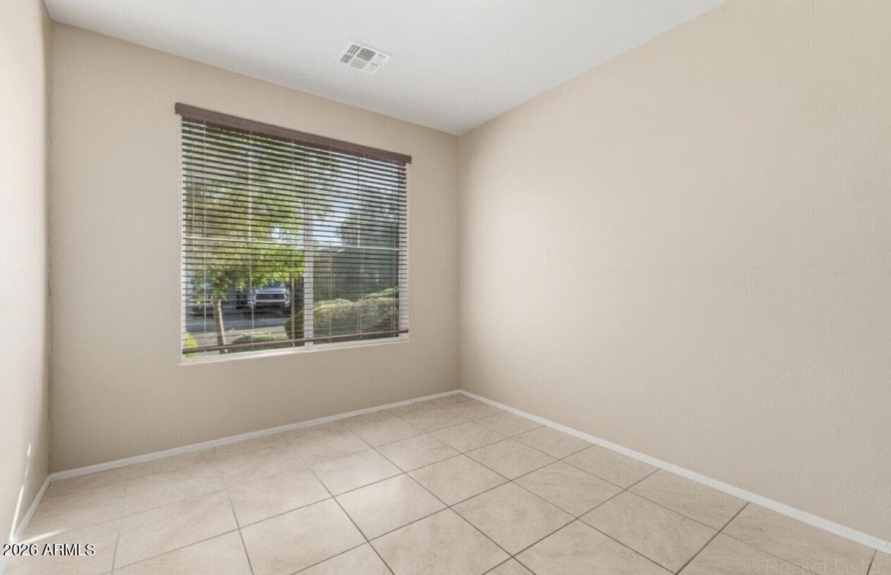 4730 W GELDING Drive, Glendale, AZ 85306 — photo 15 of 39