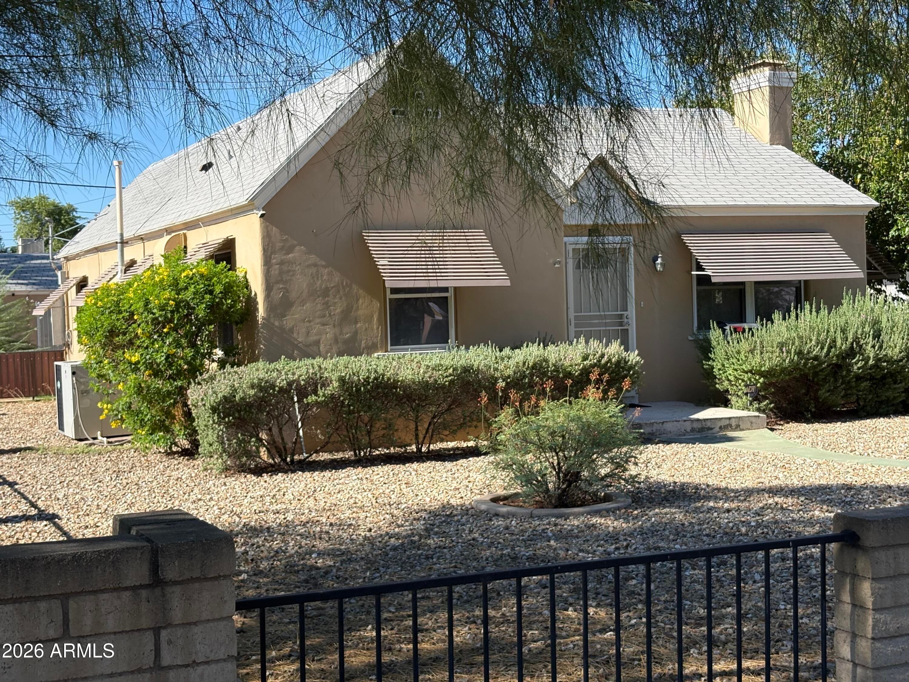 1617 E EARLL Drive, Phoenix, AZ 85016 — photo 5 of 27