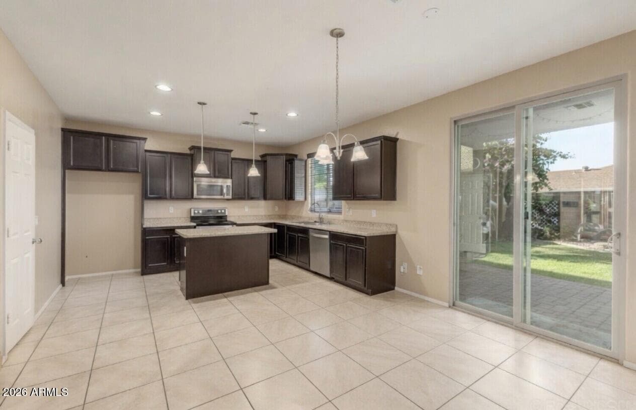 4730 W GELDING Drive, Glendale, AZ 85306 — photo 5 of 39