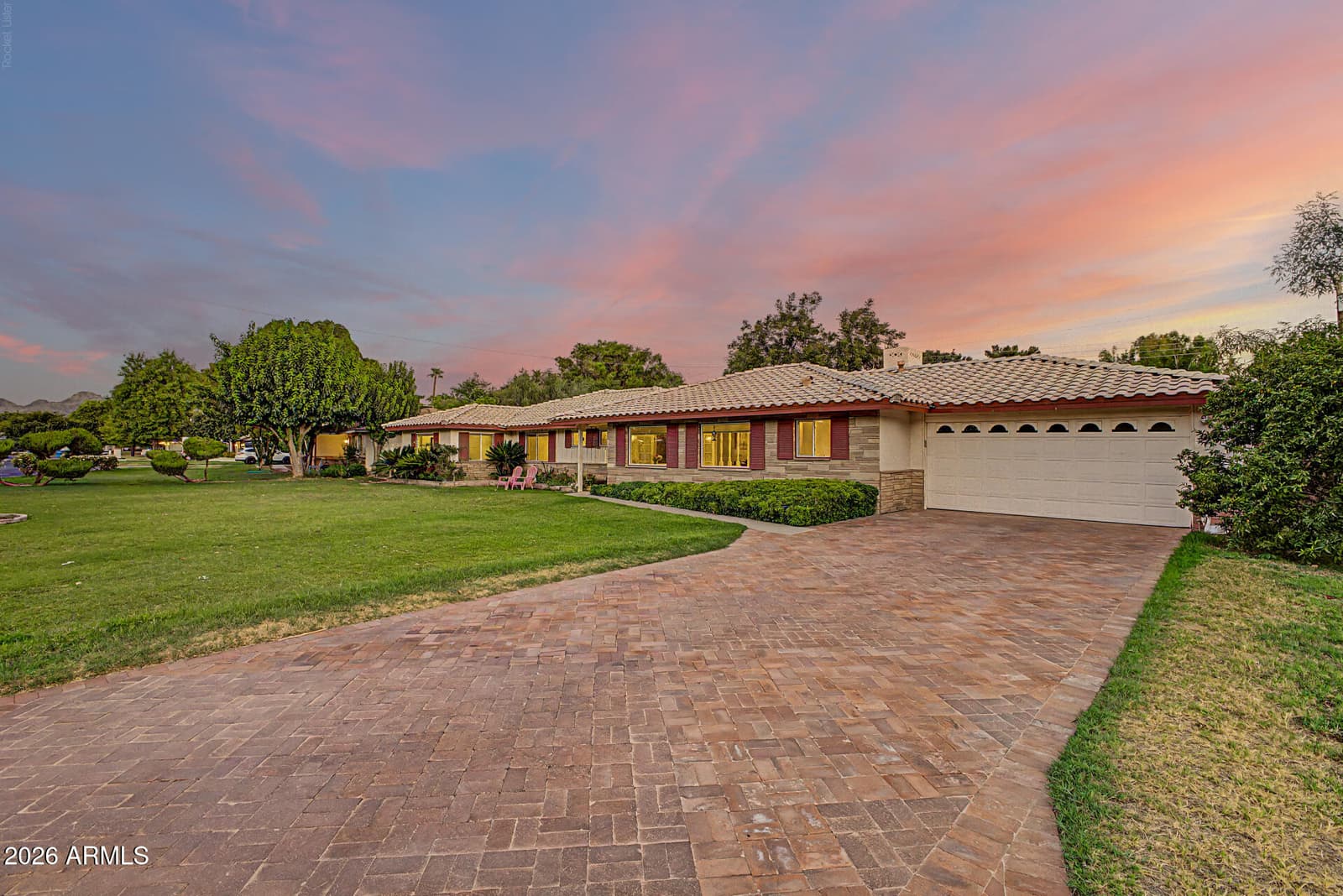 1001 W KALER Drive, Phoenix, AZ 85021 — photo 1 of 86