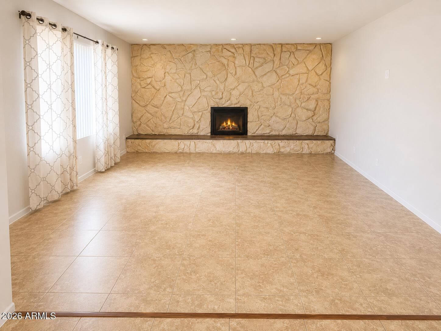 11460 S PAWNEE Circle, Phoenix, AZ 85044 — photo 3 of 18