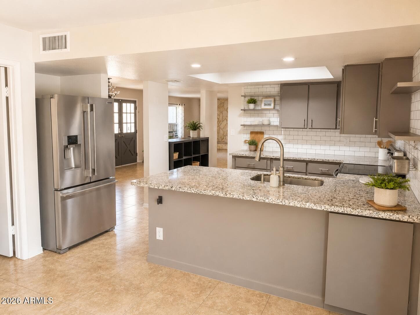 11460 S PAWNEE Circle, Phoenix, AZ 85044 — photo 7 of 18