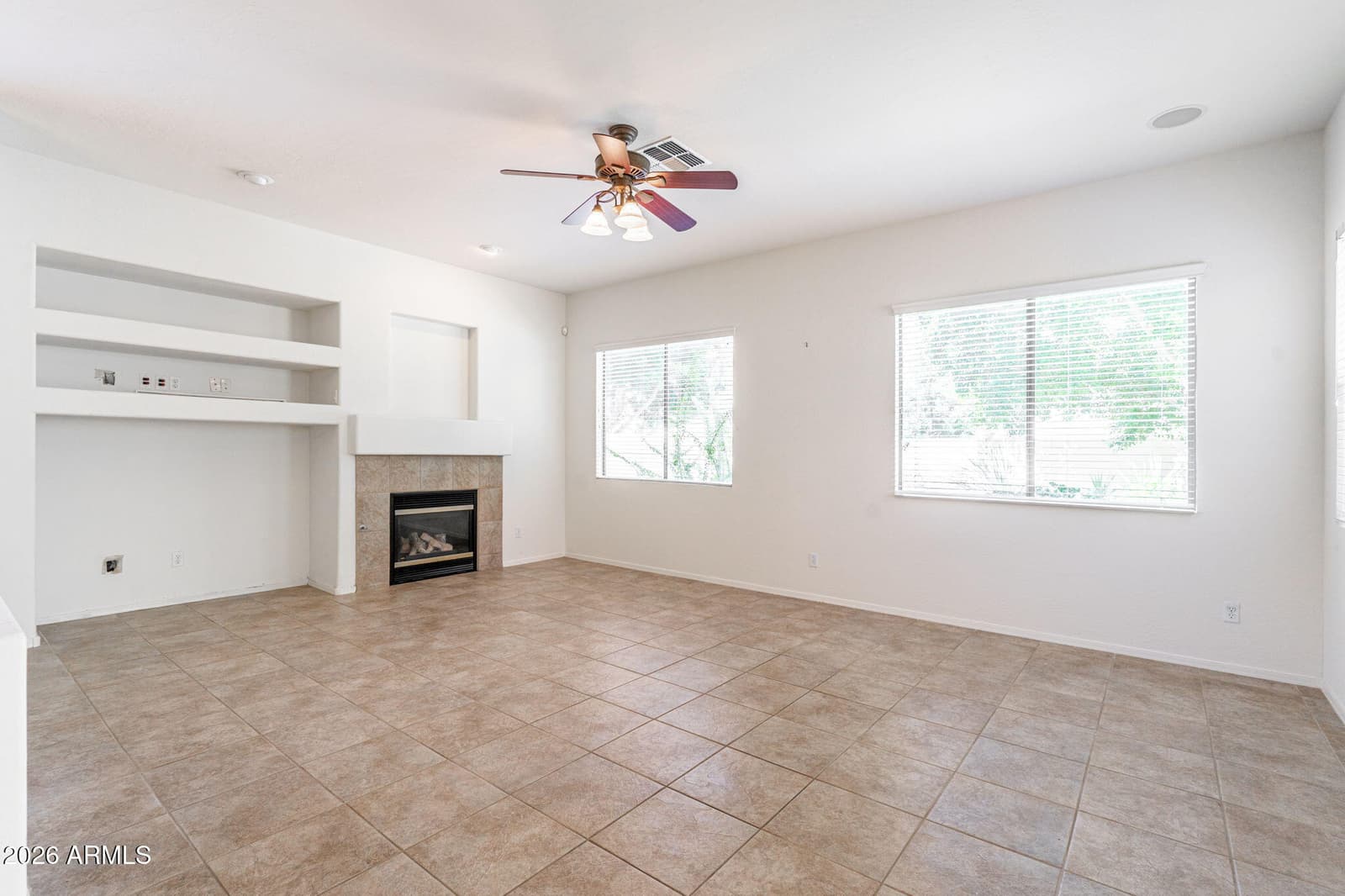 1304 N 86TH Place, Mesa, AZ 85207 — photo 2 of 44