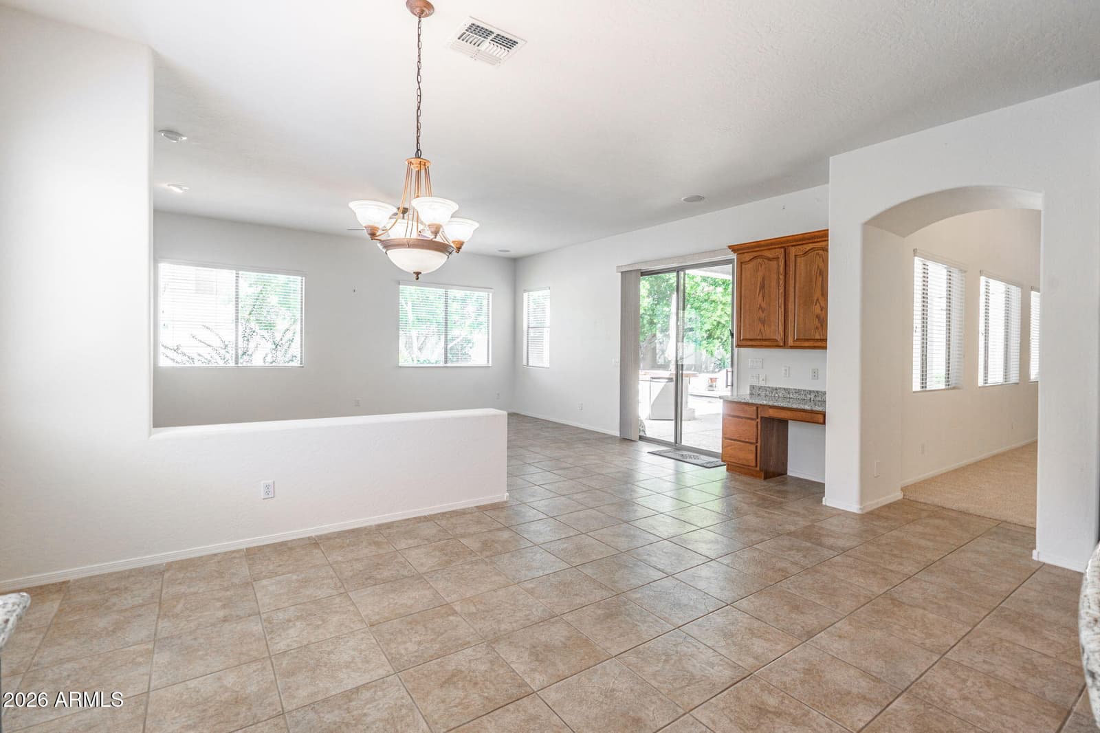 1304 N 86TH Place, Mesa, AZ 85207 — photo 7 of 44