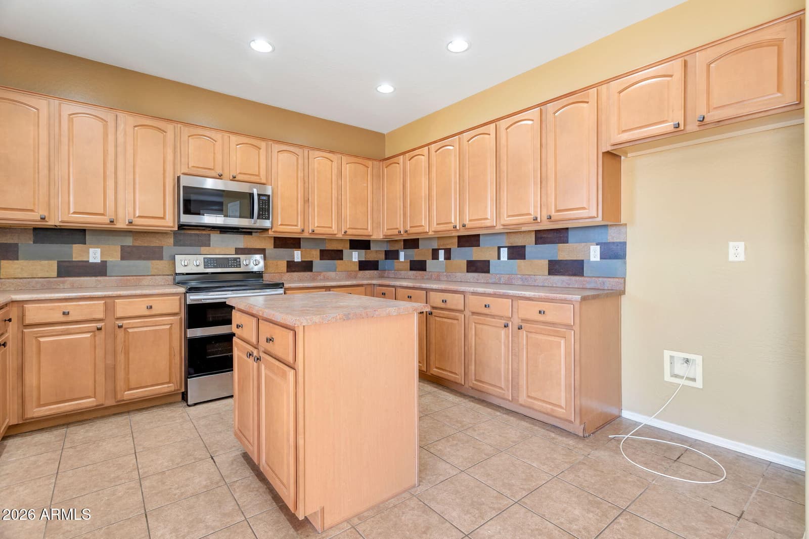 7215 W ST CHARLES Avenue, Laveen, AZ 85339 — photo 7 of 17