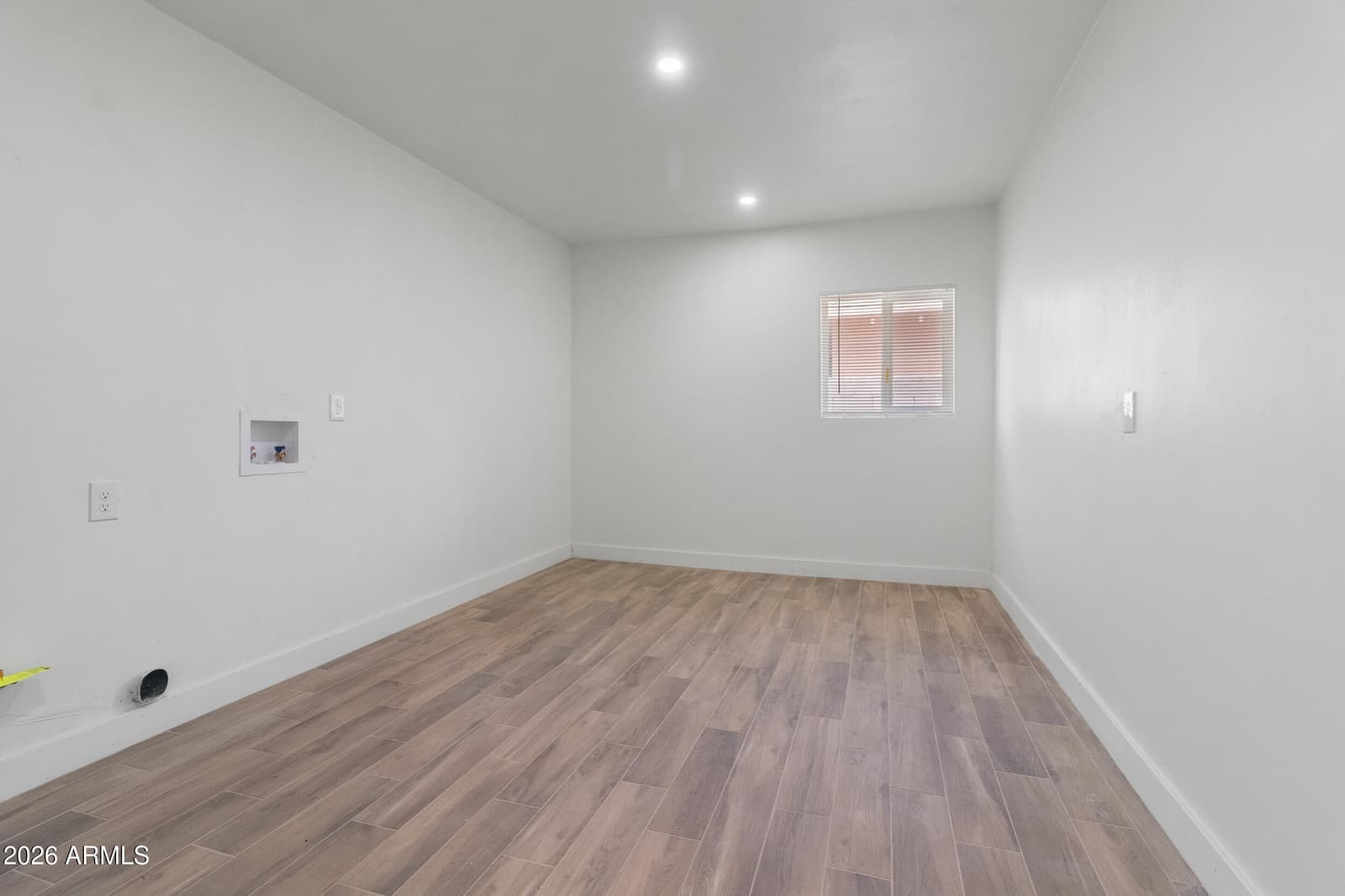 2290 W VILLAGE Drive, Phoenix, AZ 85023 — photo 31 of 38