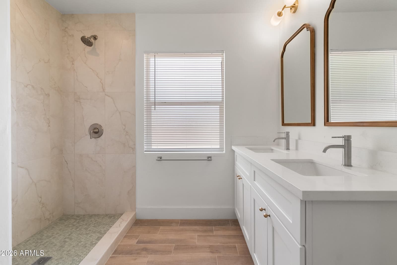 2290 W VILLAGE Drive, Phoenix, AZ 85023 — photo 15 of 38