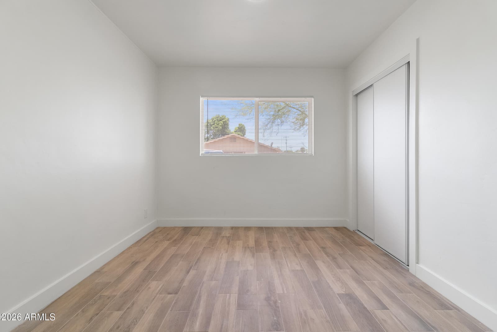 2290 W VILLAGE Drive, Phoenix, AZ 85023 — photo 36 of 38
