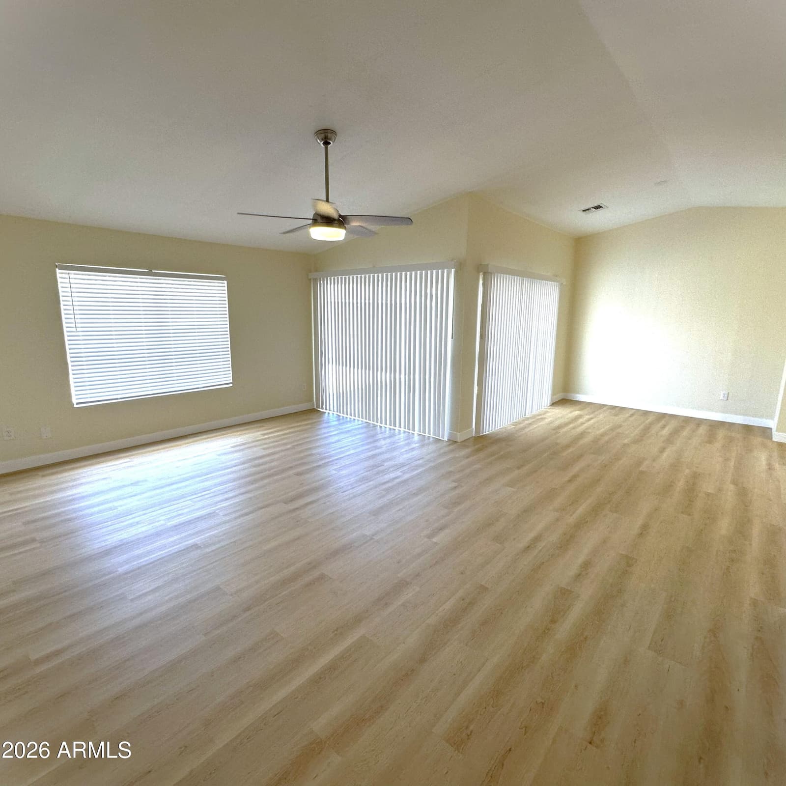 6821 N 31st Lane, Phoenix, AZ 85017 — photo 3 of 16