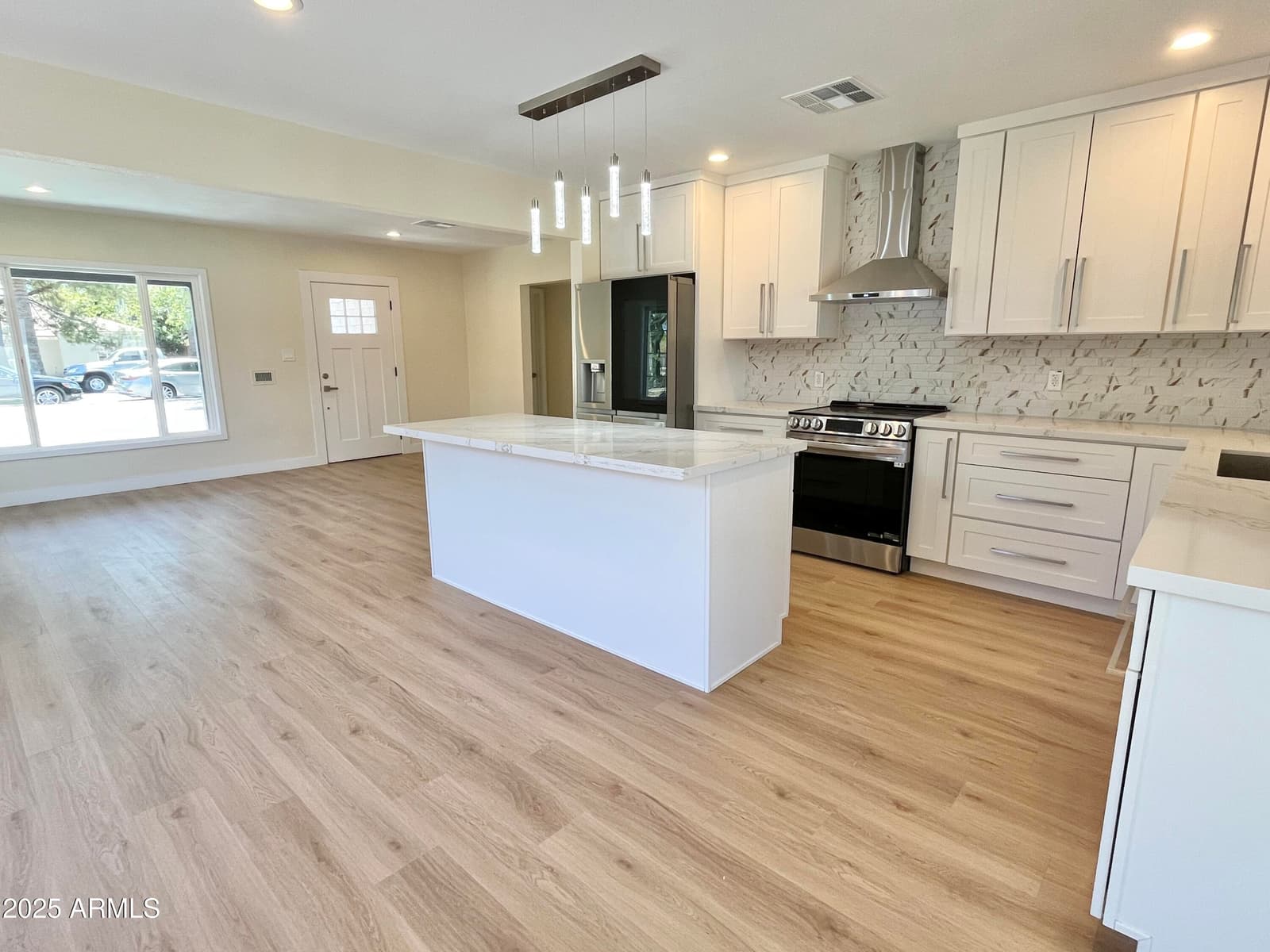 1514 W LYNWOOD Street, Phoenix, AZ 85007 — photo 12 of 74