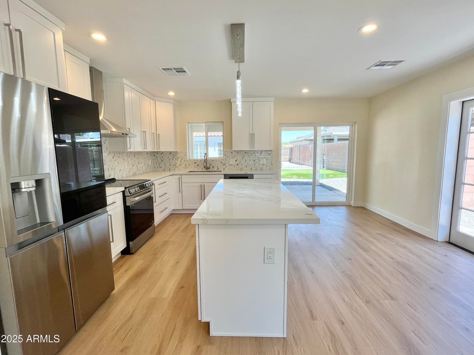 1514 W LYNWOOD Street, Phoenix, AZ 85007 — photo 13 of 74