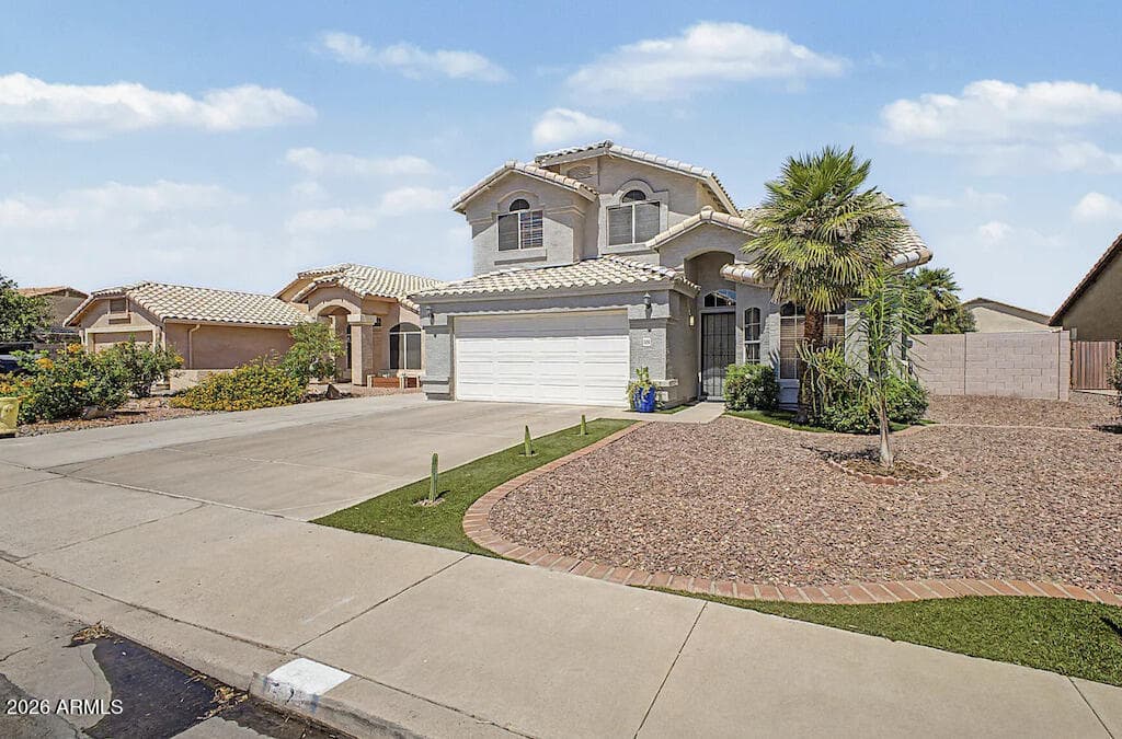 524 W NARANJA Avenue, Mesa, AZ 85210 — photo 2 of 28